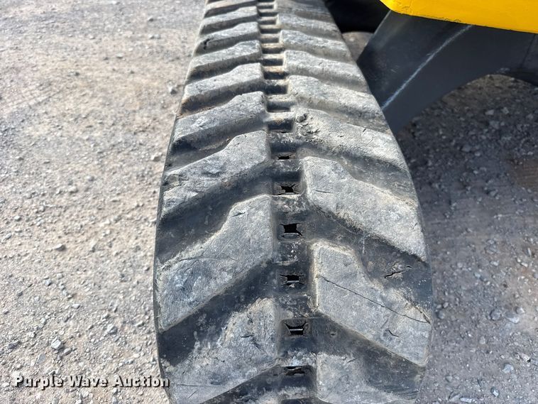 image for item FV2121 2016 John Deere 35G mini excavator