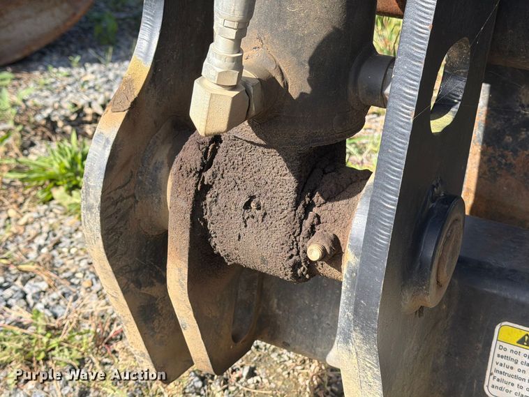 image for item FV4501 Pemberton LLC 418915 log grapple bucket