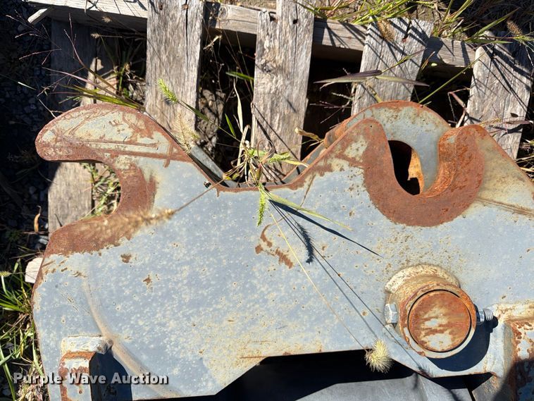 image for item FV4502 Helac Power tilt excavator quick attach