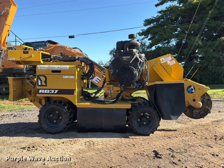image for item FV4503 2023 Rayco RG37 stump grinder