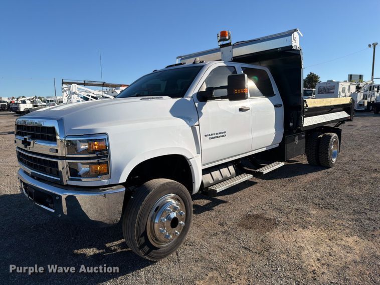 image for item FW3530 2022 Chevrolet Silverado 5500HD Crew Cab dump truck