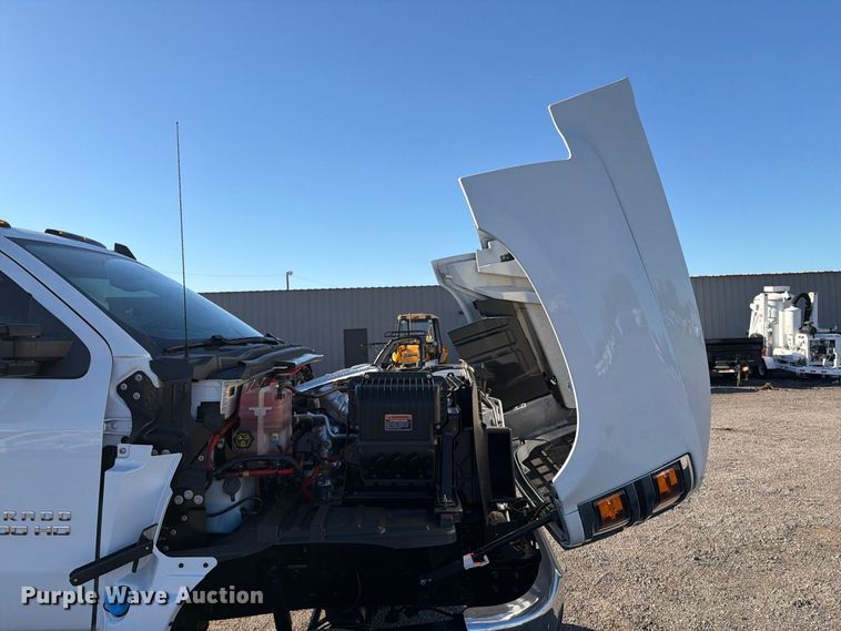 image for item FW3530 2022 Chevrolet Silverado 5500HD Crew Cab dump truck