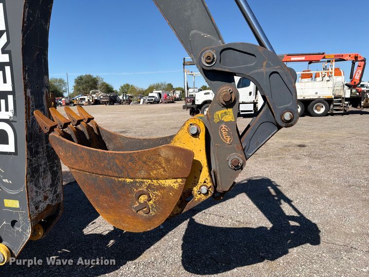 image for item FW3534 2008 John Deere 310J backhoe