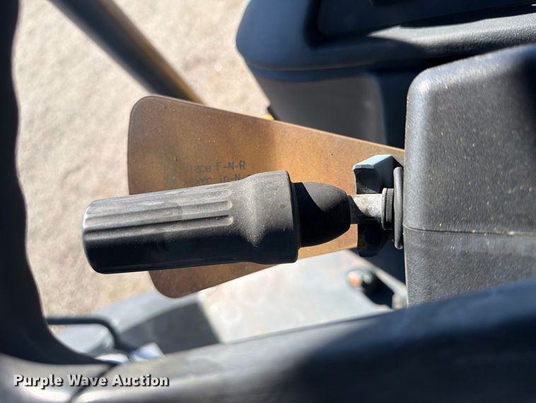 image for item FW3534 2008 John Deere 310J backhoe