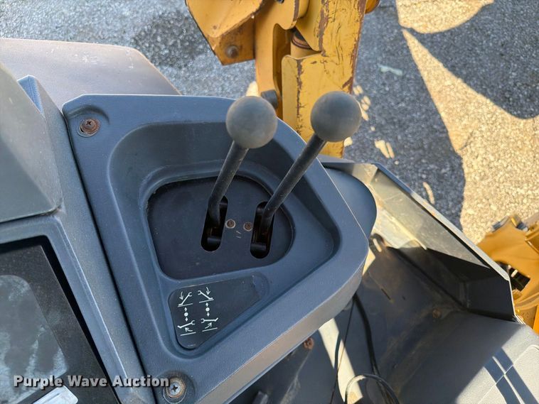image for item FW3534 2008 John Deere 310J backhoe