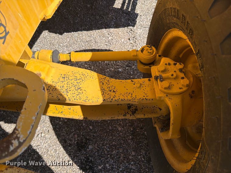 image for item FW3534 2008 John Deere 310J backhoe