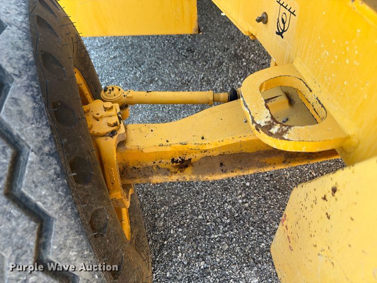 image for item FW3534 2008 John Deere 310J backhoe