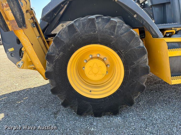 image for item FW3534 2008 John Deere 310J backhoe