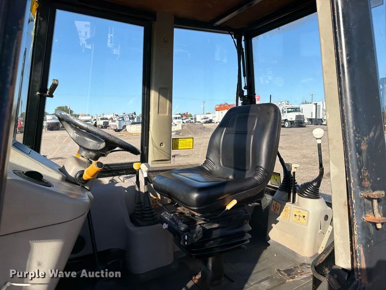 image for item FW3536 1998 JCB 212S Series 2 backhoe