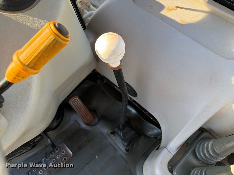 image for item FW3536 1998 JCB 212S Series 2 backhoe