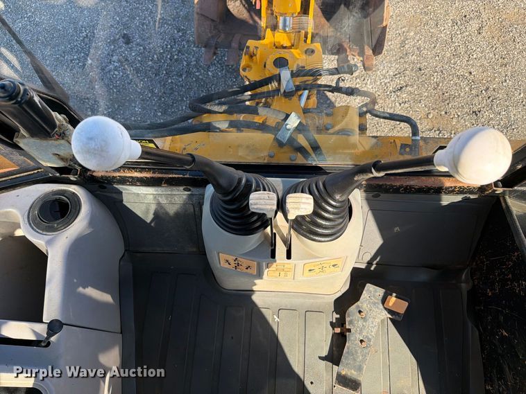 image for item FW3536 1998 JCB 212S Series 2 backhoe