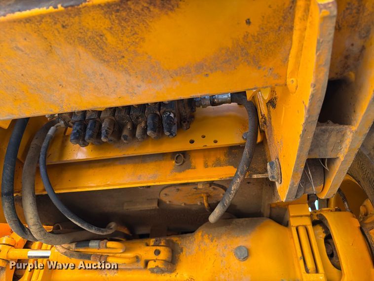 image for item FW3536 1998 JCB 212S Series 2 backhoe