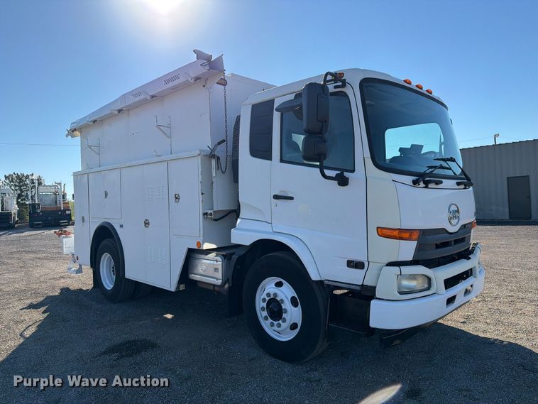image for item FW3539 2011 Nissan Diesel Motor Co.  UD3300 utility / service truck