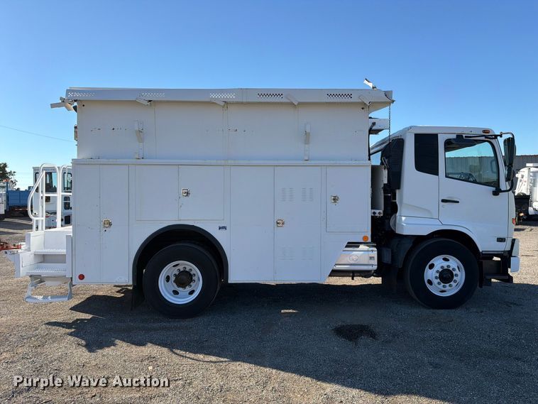 image for item FW3539 2011 Nissan Diesel Motor Co.  UD3300 utility / service truck