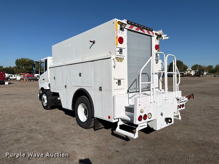 image for item FW3539 2011 Nissan Diesel Motor Co.  UD3300 utility / service truck