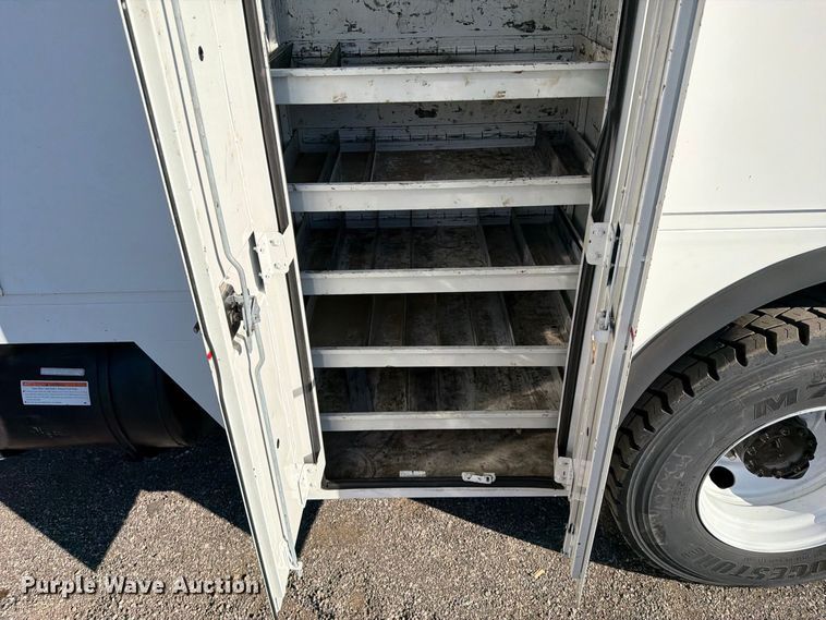 image for item FW3539 2011 Nissan Diesel Motor Co.  UD3300 utility / service truck