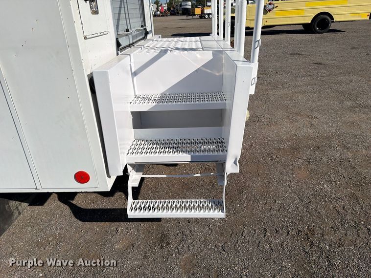 image for item FW3539 2011 Nissan Diesel Motor Co.  UD3300 utility / service truck