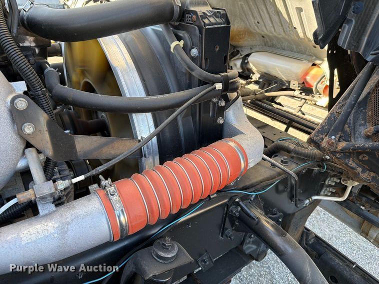 image for item FW3539 2011 Nissan Diesel Motor Co.  UD3300 utility / service truck