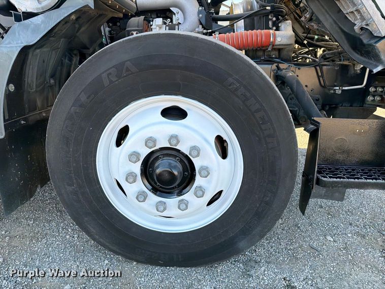 image for item FW3539 2011 Nissan Diesel Motor Co.  UD3300 utility / service truck