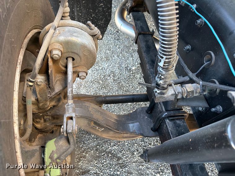 image for item FW3539 2011 Nissan Diesel Motor Co.  UD3300 utility / service truck