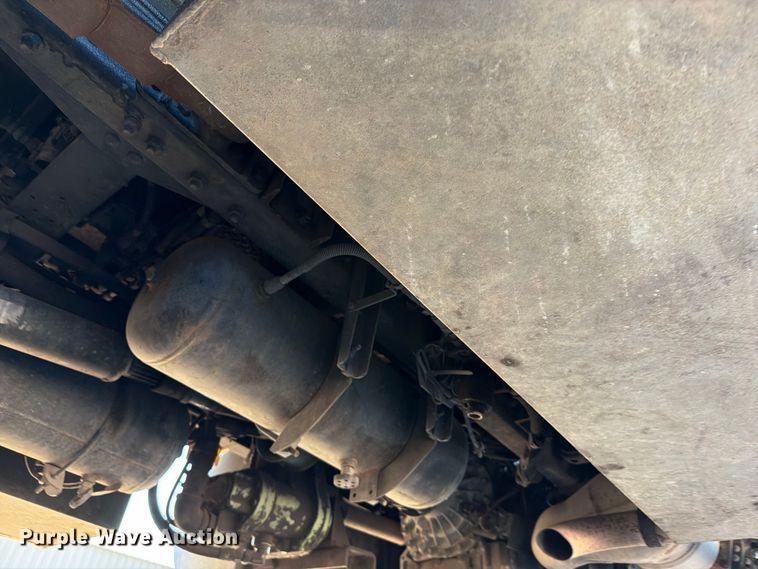 image for item FW3539 2011 Nissan Diesel Motor Co.  UD3300 utility / service truck