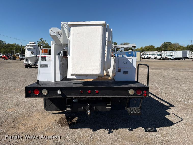 image for item FW3541 2005 Ford F450 Super Duty bucket truck