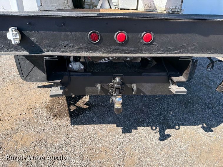 image for item FW3541 2005 Ford F450 Super Duty bucket truck