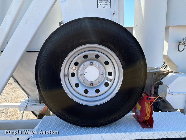 image for item FW3542 2008 Hurricane by Industrial Vacuum Manufacturing 500E vacuum excavator