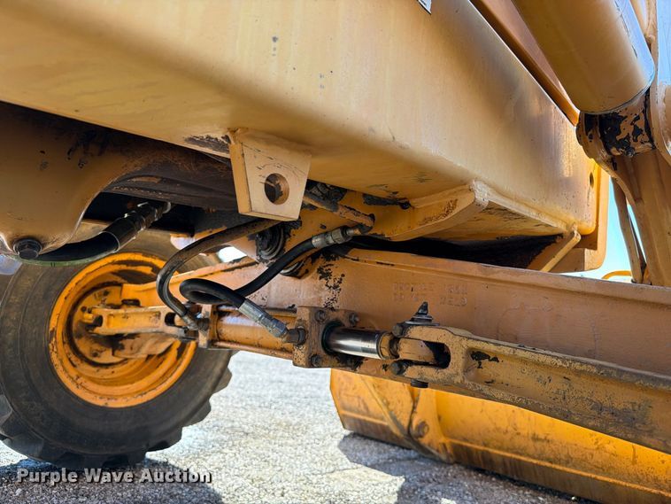 image for item FW3545 1993 Case 580 Super K backhoe