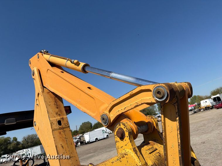 image for item FW3551 1998 Case 580L backhoe