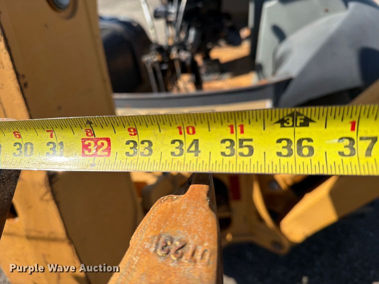 image for item FW3551 1998 Case 580L backhoe