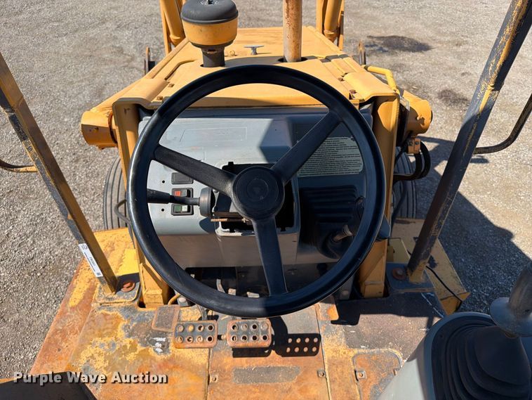 image for item FW3551 1998 Case 580L backhoe