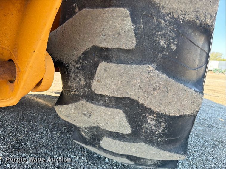 image for item FW3551 1998 Case 580L backhoe