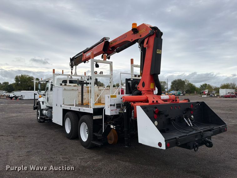 image for item FW3562 2009 International WorkStar 7500 Crew Cab crane truck