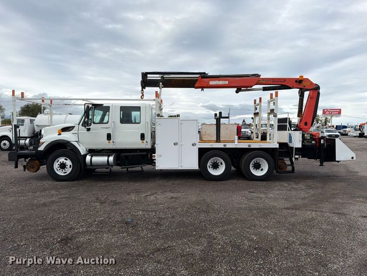 image for item FW3562 2009 International WorkStar 7500 Crew Cab crane truck