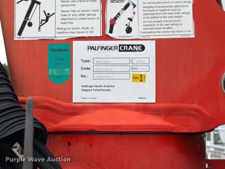 image for item FW3562 2009 International WorkStar 7500 Crew Cab crane truck