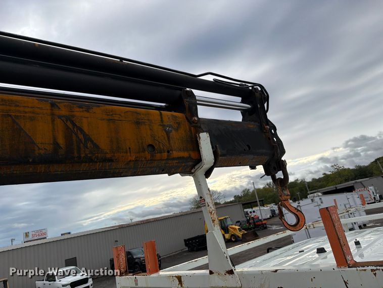 image for item FW3562 2009 International WorkStar 7500 Crew Cab crane truck