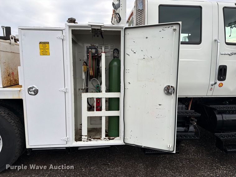 image for item FW3562 2009 International WorkStar 7500 Crew Cab crane truck