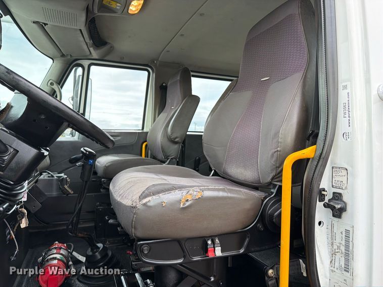 image for item FW3562 2009 International WorkStar 7500 Crew Cab crane truck
