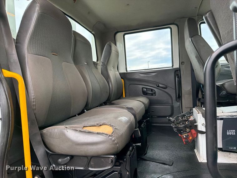 image for item FW3562 2009 International WorkStar 7500 Crew Cab crane truck