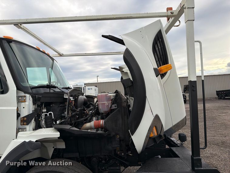 image for item FW3562 2009 International WorkStar 7500 Crew Cab crane truck