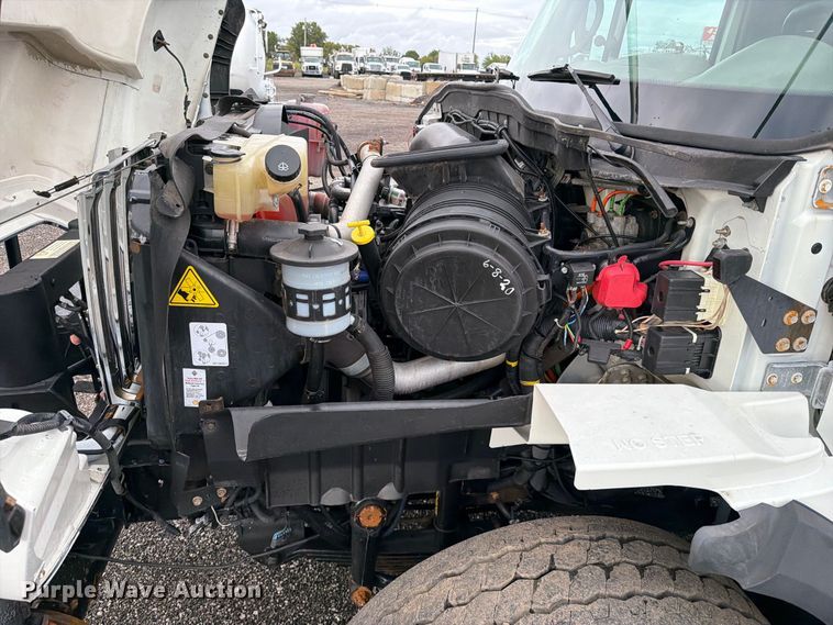 image for item FW3562 2009 International WorkStar 7500 Crew Cab crane truck