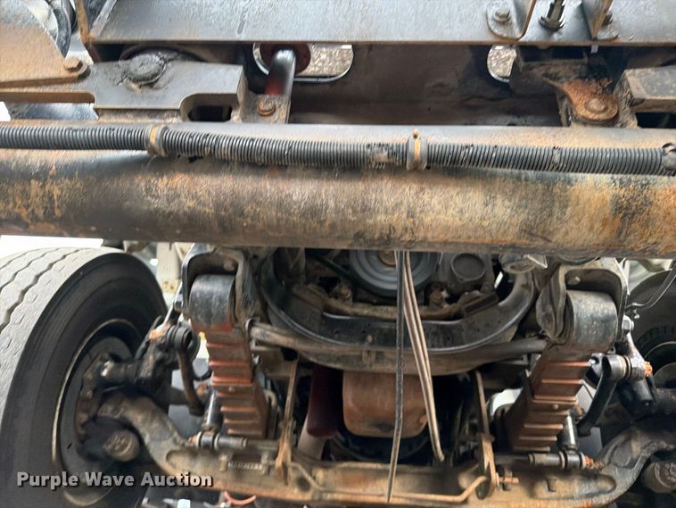 image for item FW3562 2009 International WorkStar 7500 Crew Cab crane truck
