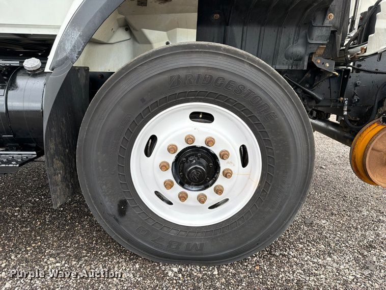 image for item FW3562 2009 International WorkStar 7500 Crew Cab crane truck