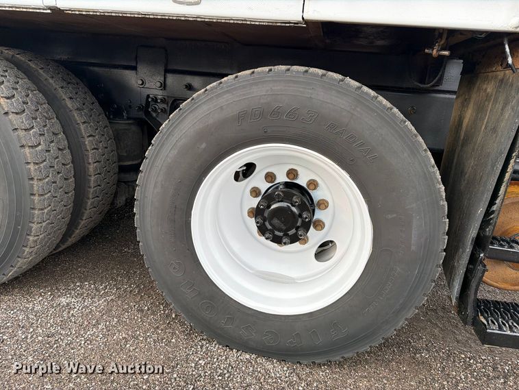 image for item FW3562 2009 International WorkStar 7500 Crew Cab crane truck