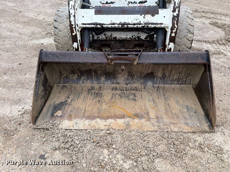 image for item OE9734 2008 Bobcat S150 skid steer loader