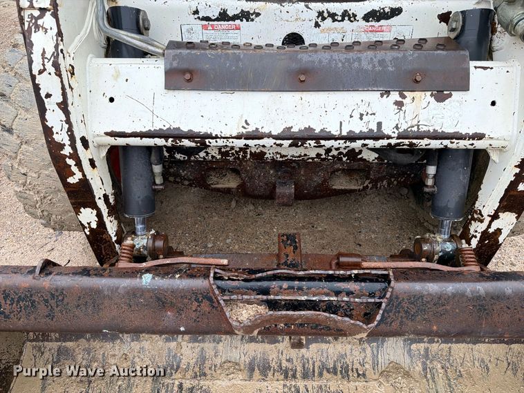image for item OE9734 2008 Bobcat S150 skid steer loader