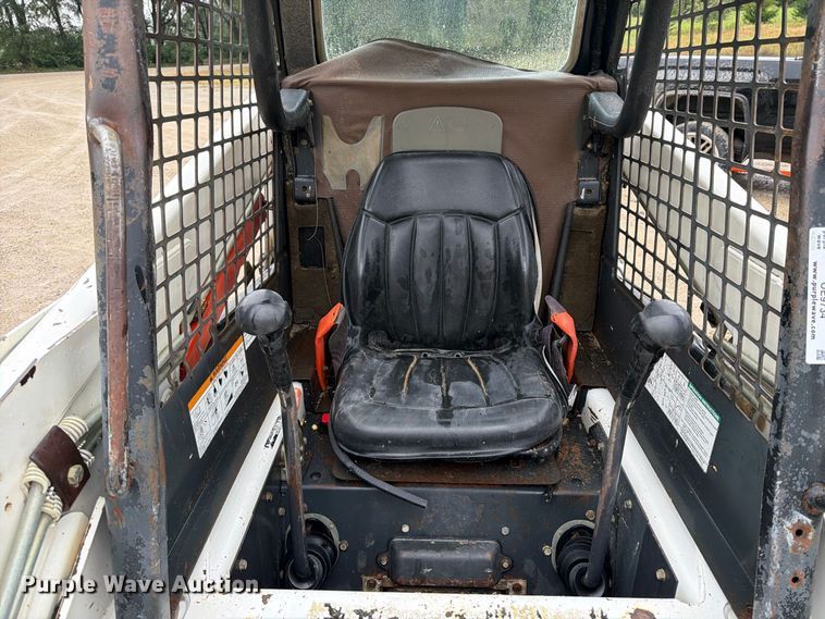 image for item OE9734 2008 Bobcat S150 skid steer loader