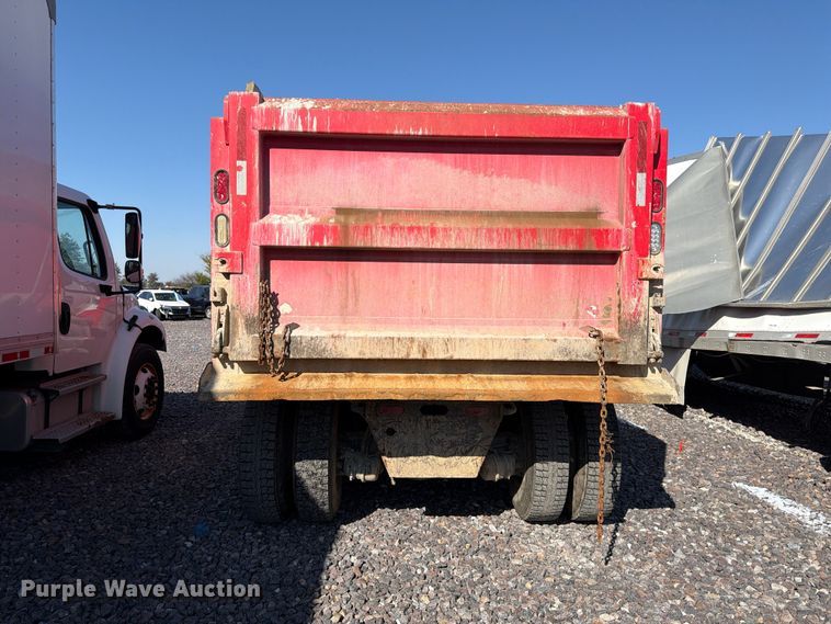 image for item YA1735 2021 Kenworth T880 dump truck