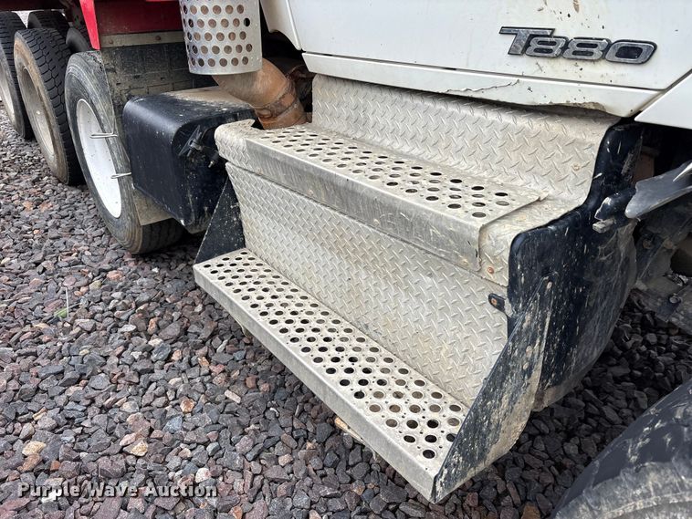 image for item YA1735 2021 Kenworth T880 dump truck